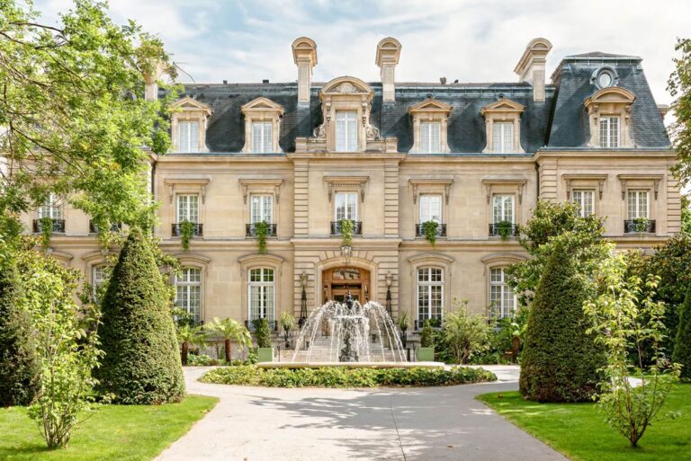 Exploring the World’s Most Exclusive Private Clubs