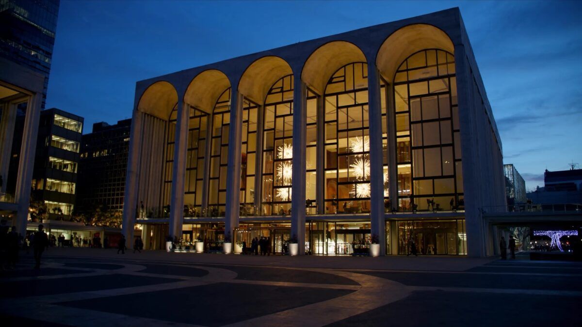 Opening Night: The Met, Gala Season and How City Clubs Own the Cultural Calendar